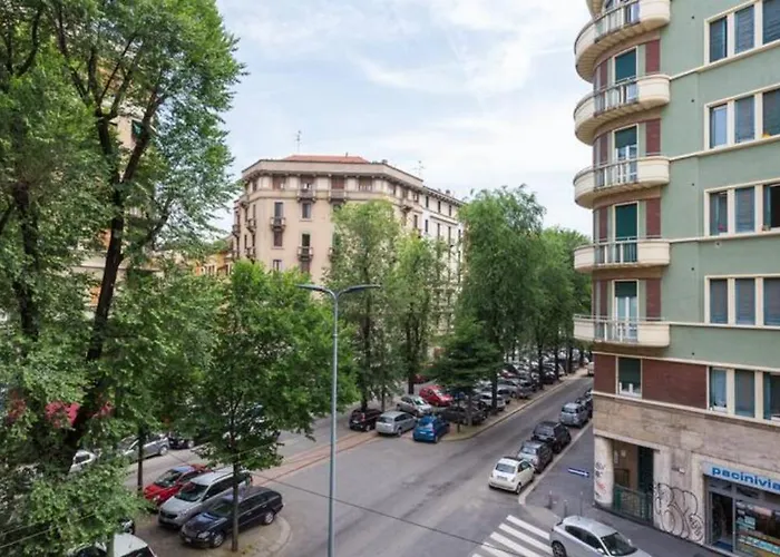 Citta Studi Bright And Stylish Flat With Balcony